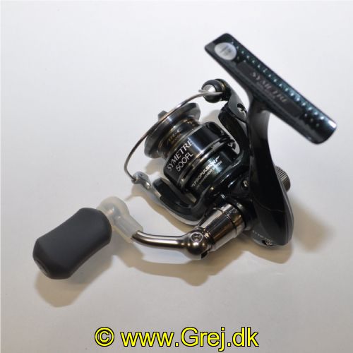 022255179485 - Shimano Symetre 500Fl spinnehjul - Gear Ratio: 4.7:1 - 4+1 lejer
Dette hjul er designet udelukkende til det amerikanske marked. Vi synes at det er så enormt godt at vi bare skulle har dem hjem.
Markets beste ul-hjul. En must have til alle ul-lystfisker.