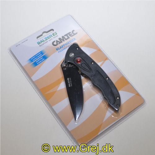 4005652154732 - Camtec foldekniv - Længde:22cm. - Farve:Sort - 001 8424 006<br>Our series of knives truly deserves this name: all knives are made of hardened, non-rusting steel with the very sharpest of blades. The knives have ergonomic handles that make it virtually impossible for your hand to lose its grip. All knives are blister-packed or in self-service display. 
Folding knife with safety lock that prevents the blade from folding back unintentionally. With belt clip. Stainless blade.