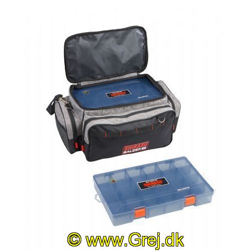 4005652854311 - Shirasu Organizer - Farve:Sort - 001 1936 007<br>Organizer bags, equipped with 2 Shirasu tackle boxes. Optionally, each bag can be retrofitted with another box (sold separately). The bags made of high-quality 600D nylon all have 3 additional outer pockets and a waterproof, washable PVC bottom. The lids of the
boxes are UV-protected so that the contents do not fade even in strong sunlight. Material: 80% Nylon, 10% PVC, 10% Polyester. Can be retrofitted with Shirasu box Art. 1 19360/300.