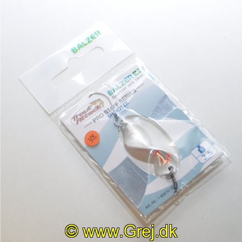 4005652856421 - Pro Staff Series Shooter Spoon - 34mm. - Vægt:3.5g. - Farve:Albino, UV - 001 6041 101<br>This spoon is a real highlight: its unique propeller shape makes it turn on its own axis at the slightest pull, which drives the trout absolutely crazy. In our numerous tests, the Shooter also lured completely passive fish to bite. As it can be used extremely slowly, it is also a top spoon for winter fishing. The front and back of each spoon have contrasting colours which create a unique play of colours when turned. Each spoon features a micro triple swivel that safely prevents line twist. Can be thrown very far. Available in 2.5g and 3.5g.