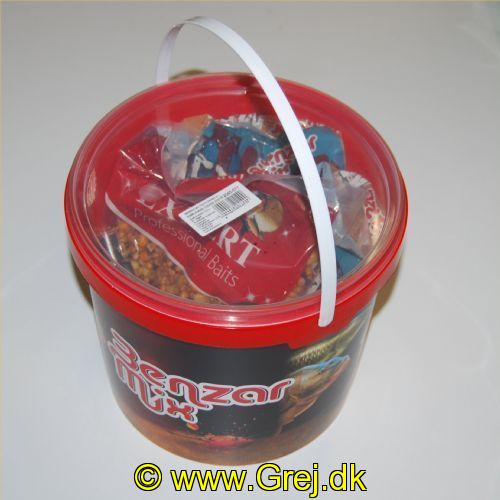 5999018211490 - Benzar Mix - Feeder Carp Set With Bucket